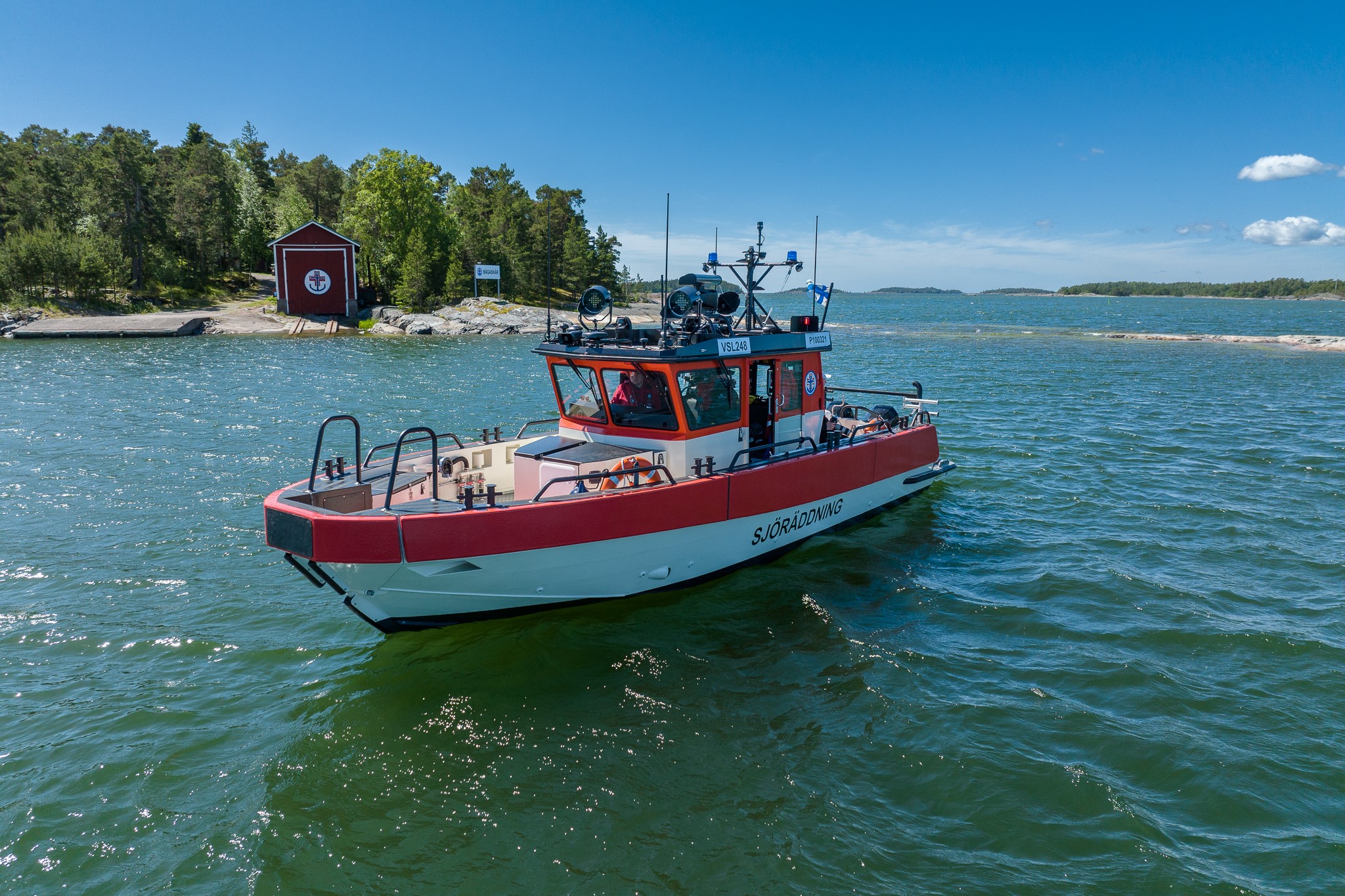 Under sommaren kom frivilliga sjöräddare till hjälp nästan 1500 gånger